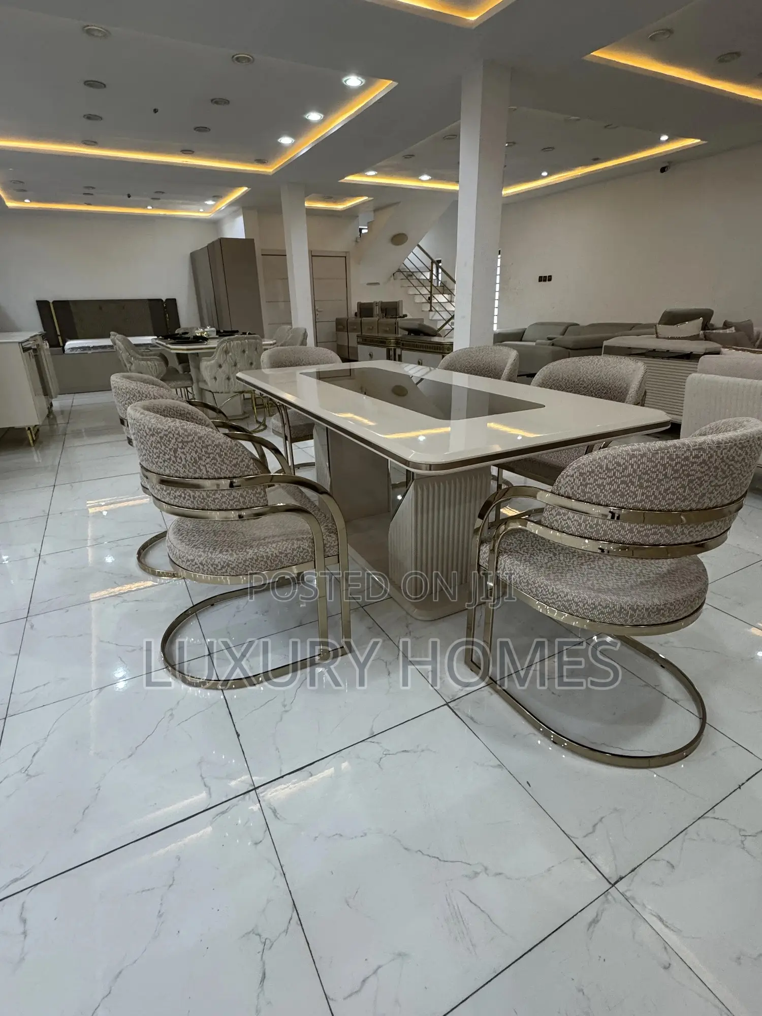 Turkey Dining Table