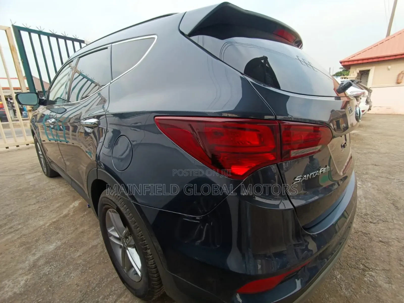 Hyundai Santa Fe SE Ultimate AWD 2017 Gray