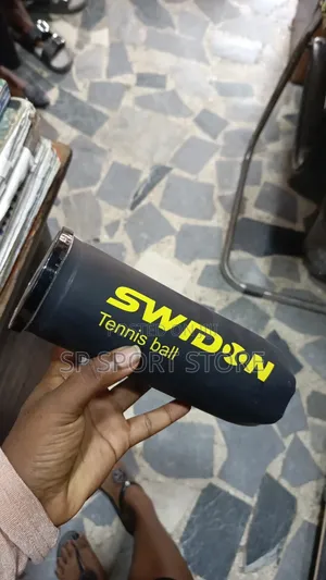 Swidon Lawn Tennis Ball
