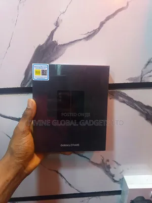 New Samsung Galaxy Fold 5G 512 GB Purple