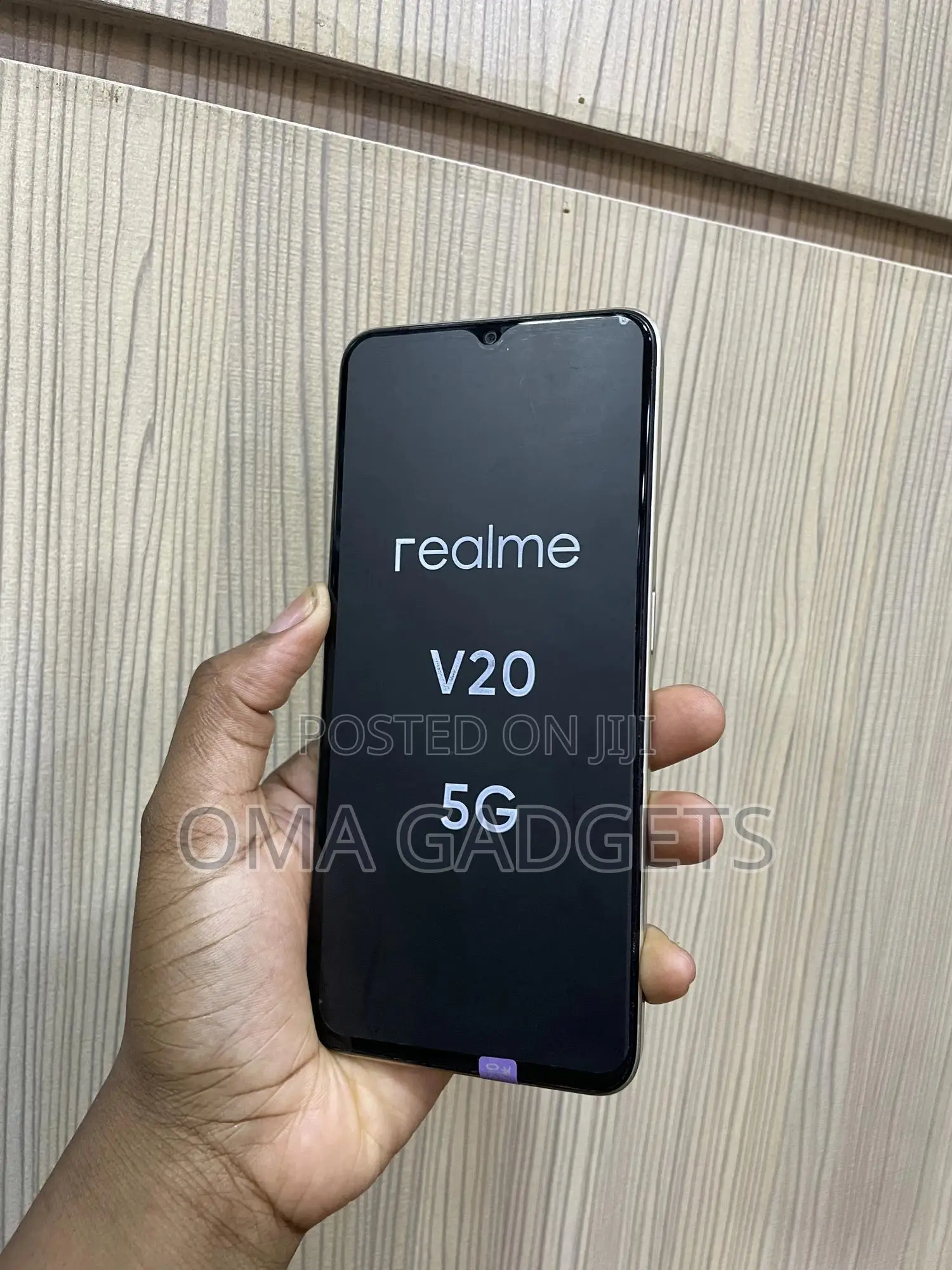 Realme V20 128 GB Gold
