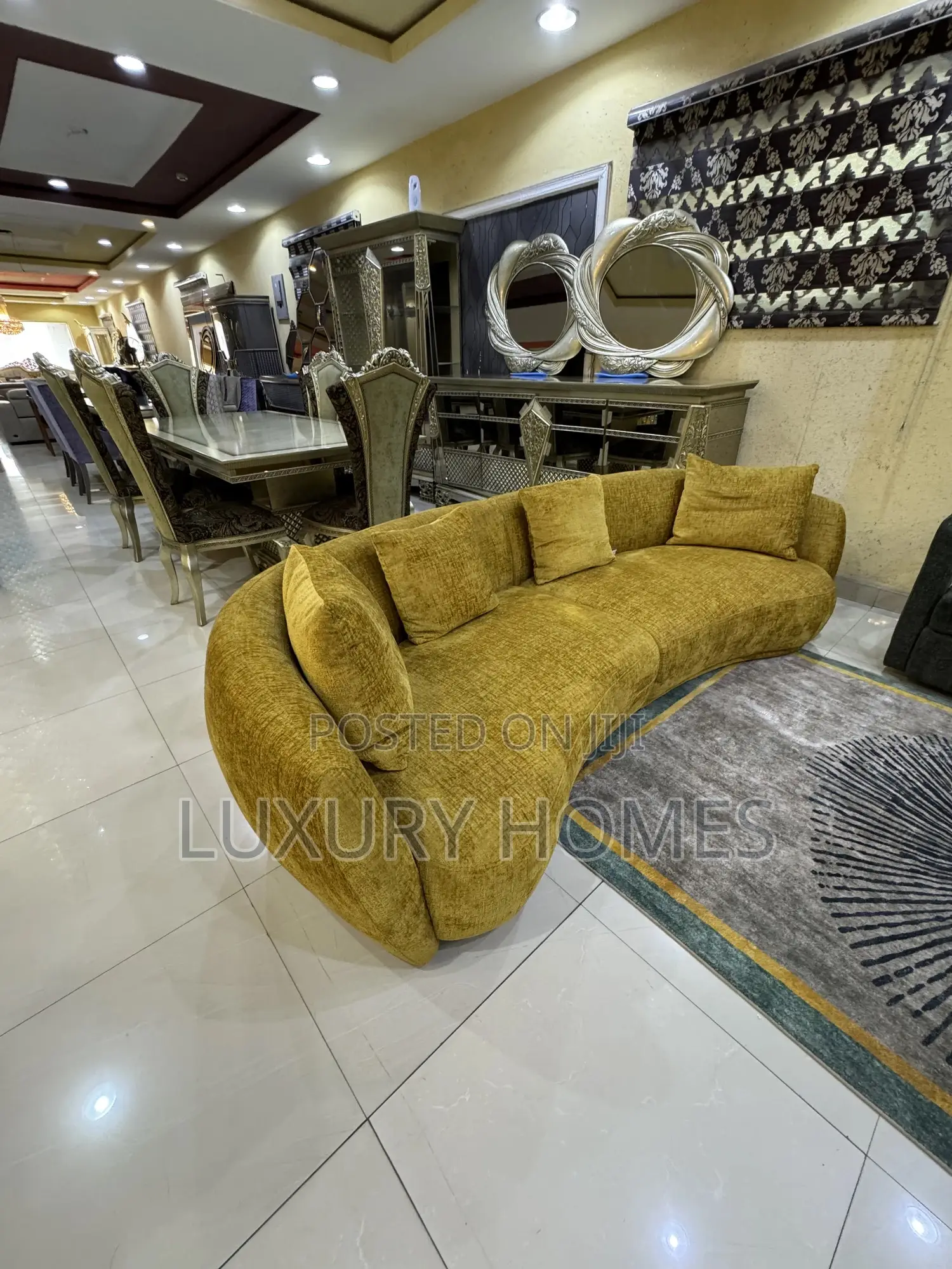 Contemporary Sofa Set
