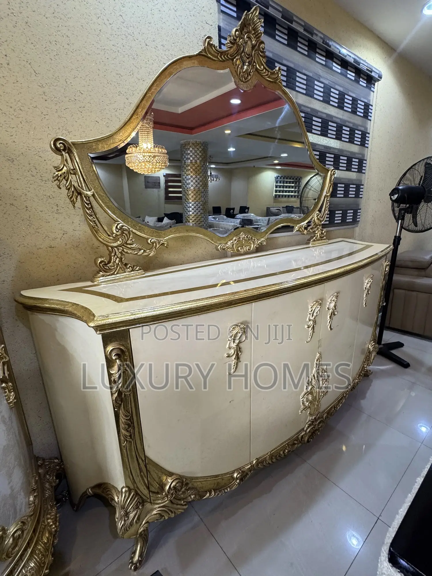 Royal Console