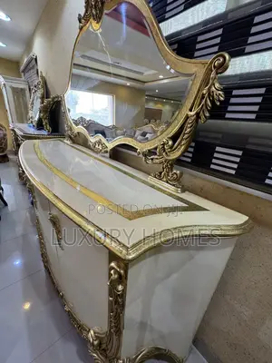 Royal Console