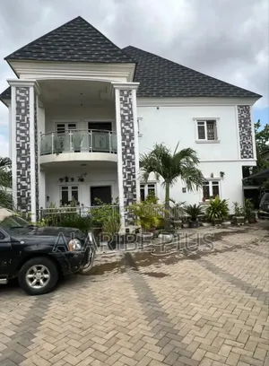 4bdrm Duplex in Estate, Karu-Nasarawa for sale