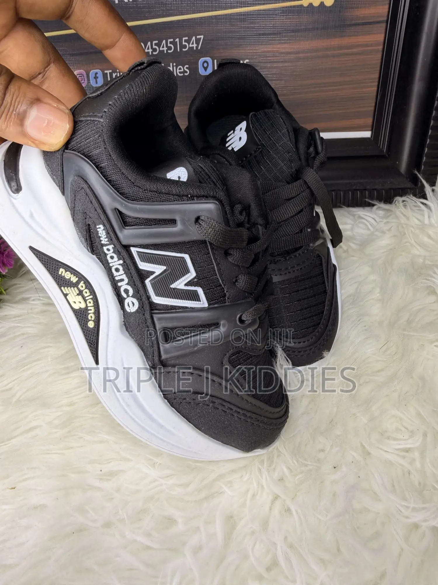 Unisex Sneakers