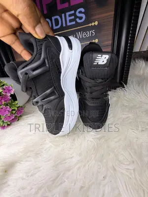 Unisex Sneakers