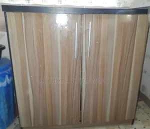 2 Kitchen Cabinet
