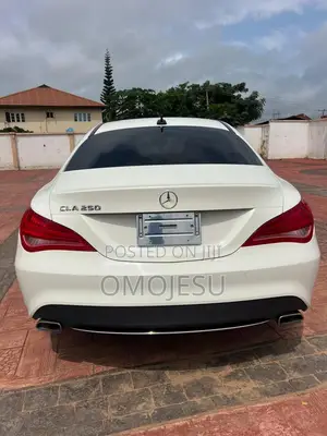 Mercedes-Benz CLA-Class CLA 250 4MATIC Sedan 2014 White