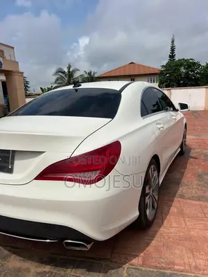 Mercedes-Benz CLA-Class CLA 250 4MATIC Sedan 2014 White