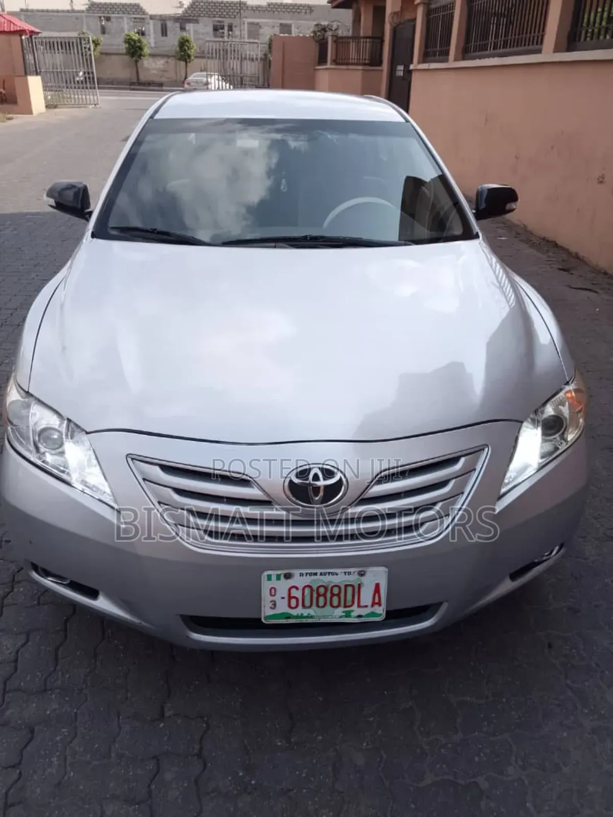 2009 Toyota Camry LE 4dr Sedan (2.4L 4cyl 5A)