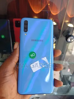 Samsung Galaxy A70 128 GB Blue