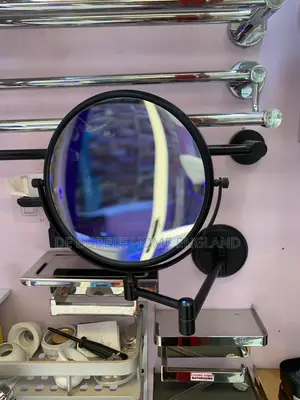 Executive Magnified Mirror