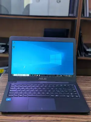 Laptop Asus Vivobook E410M 2GB Intel Celeron SSD 32GB