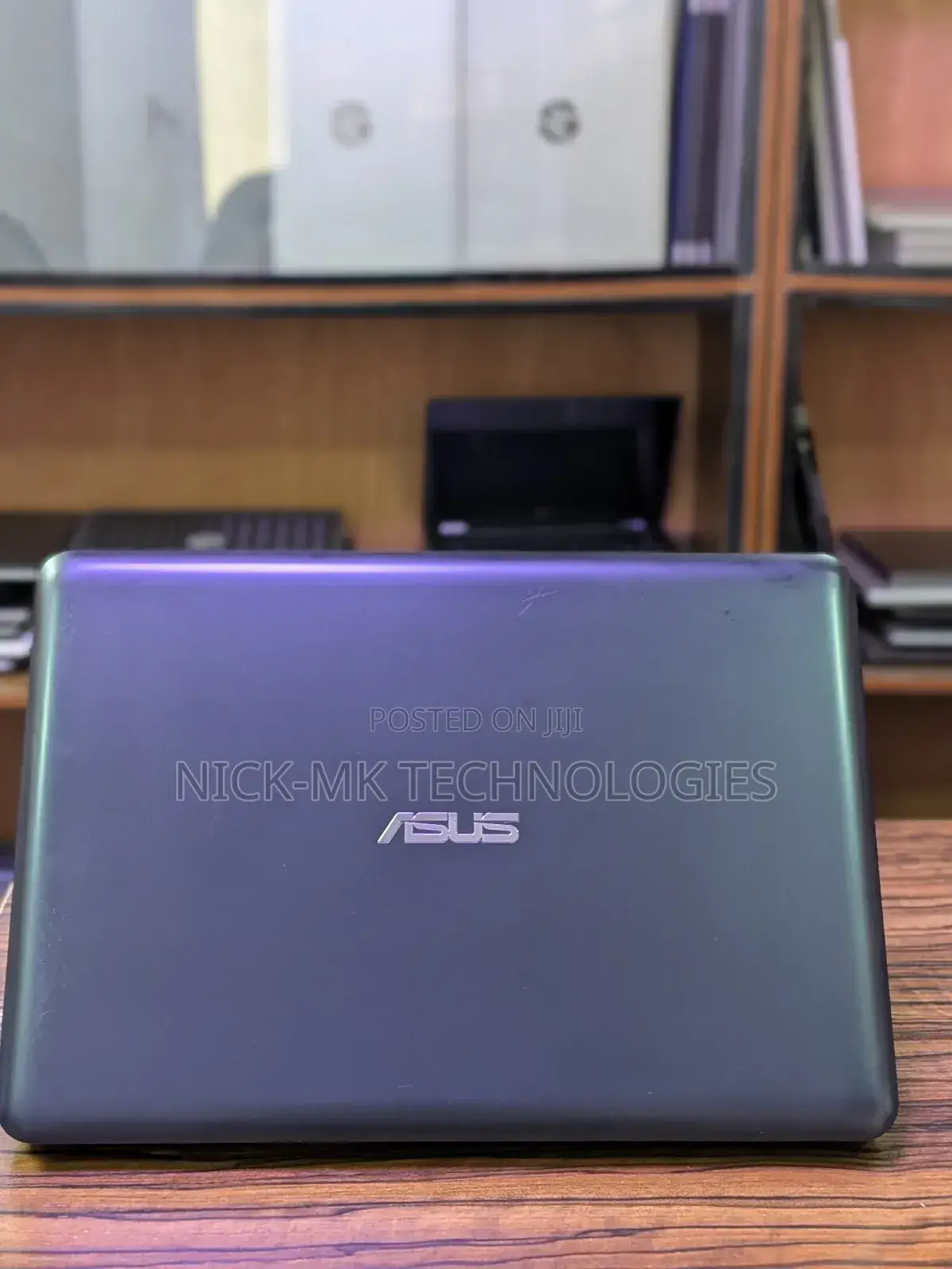 Laptop Asus Vivobook E410M 2GB Intel Celeron SSD 32GB