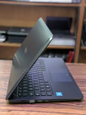 Laptop Asus Vivobook E410M 2GB Intel Celeron SSD 32GB