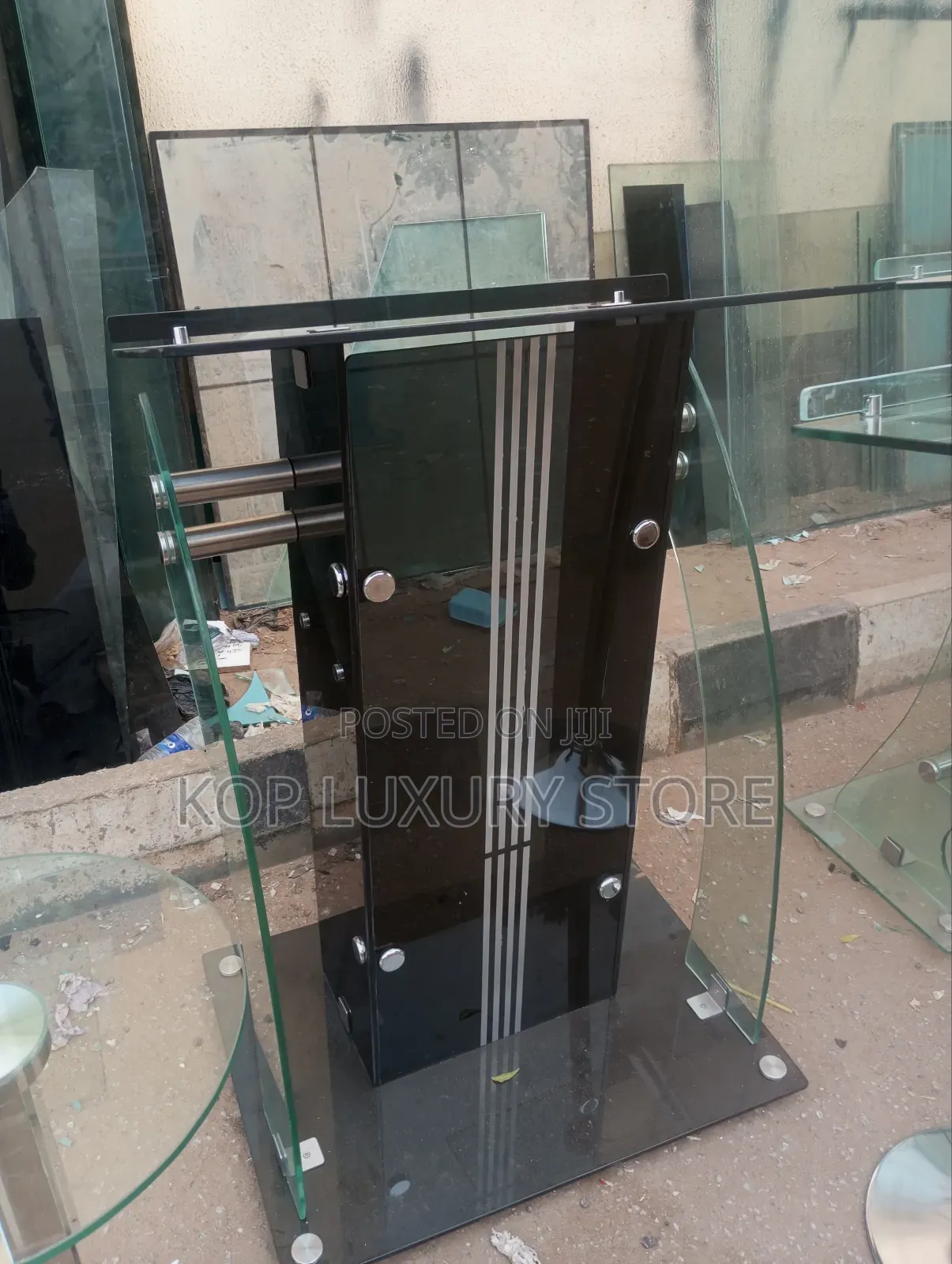 Glass Executive Pulpit