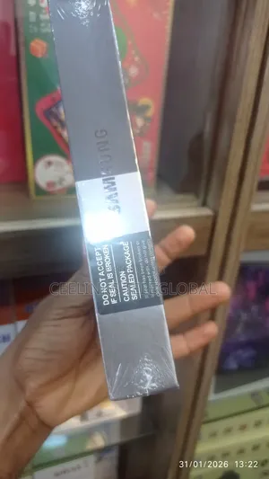 New Samsung Galaxy Z Fold 3 256 GB Black