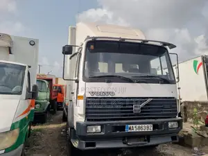Volvo Fl6 10bolt 2013 White