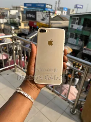 Apple iPhone 7 Plus 128 GB Gold