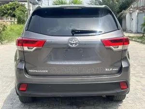 Toyota Highlander 2017 Green