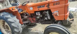 Tractor Fiat 640