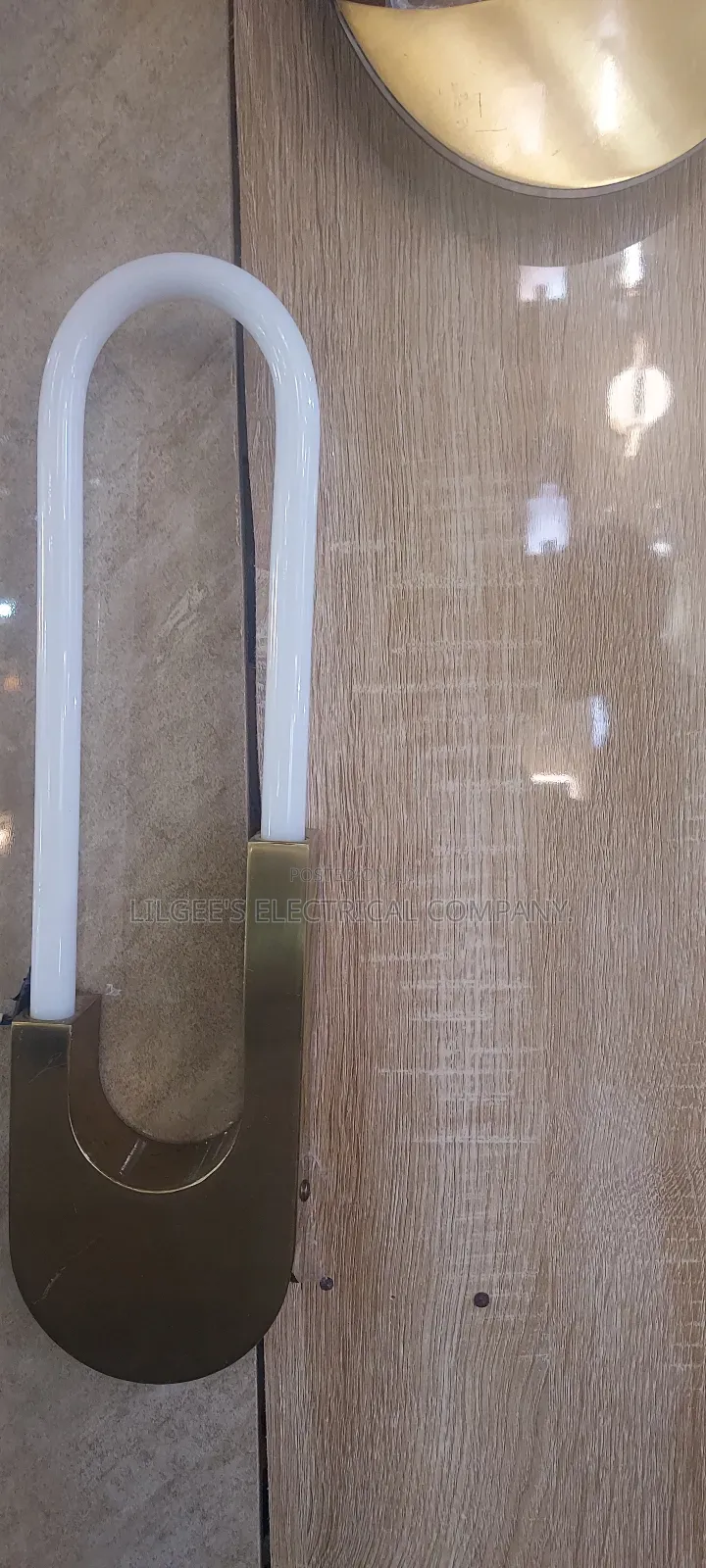 Simple Luxurious Wall Brackets