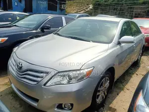 Toyota Camry LE 4dr Sedan (2.4L 4cyl 5A) 2009 Silver