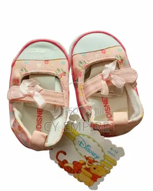 Disney Baby Girl Minnie Mouse Mary Jane Crib Shoes | Pink |