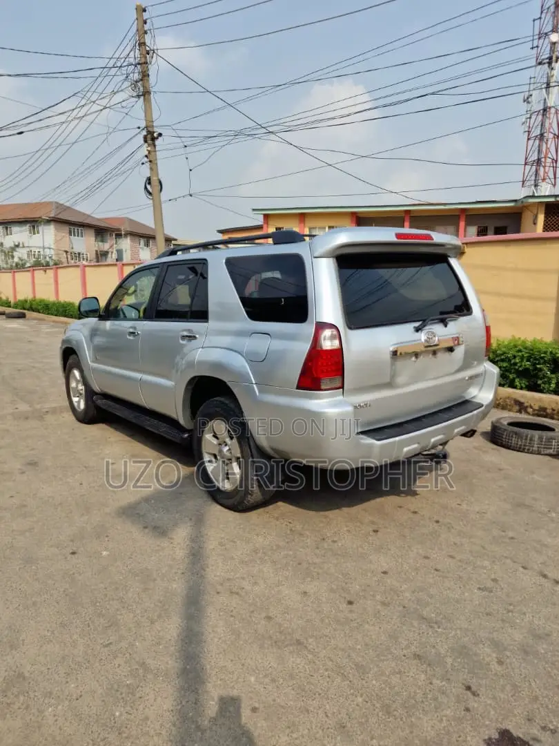 Toyota 4-Runner SR5 V6 2007 Silver