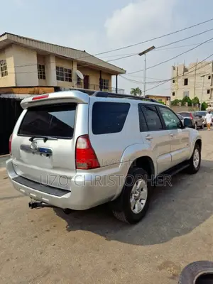 Toyota 4-Runner SR5 V6 2007 Silver