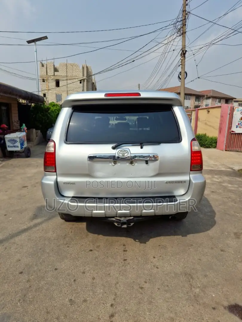 Toyota 4-Runner SR5 V6 2007 Silver