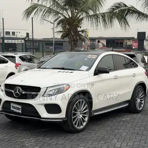 Mercedes-Benz GLE-Class 2017 White