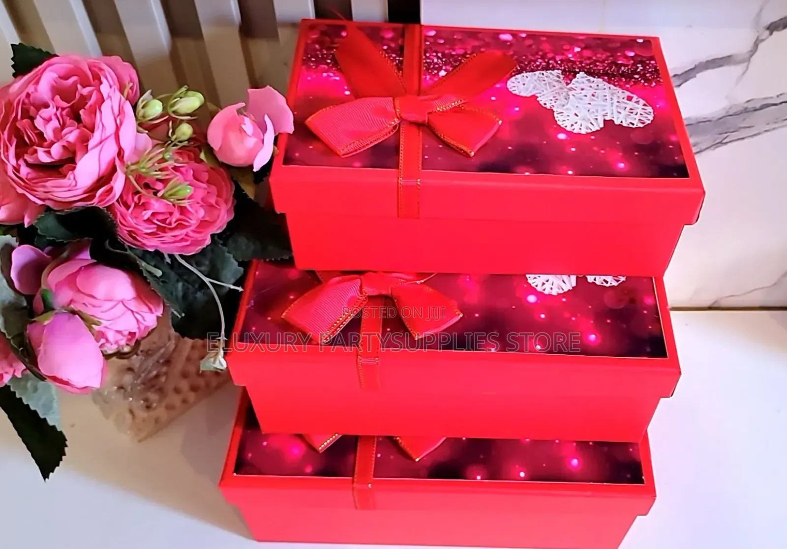 Red Floral Gift Box Set