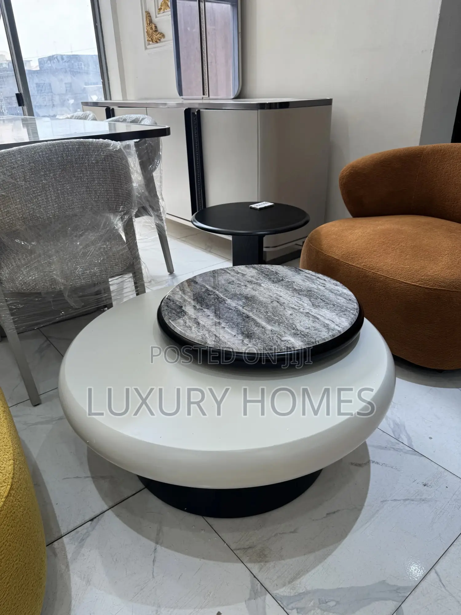 Round Center Table