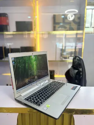 Laptop Lenovo Ideapad 3 8GB Intel Core I5 HDD 1T