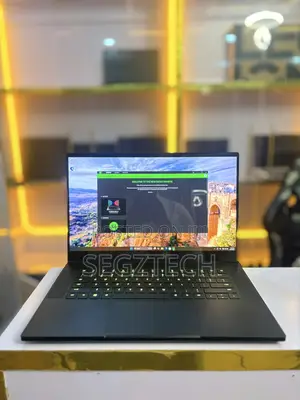 Laptop Razer Blade Advanced 32GB Intel Core I9 SSD 1T