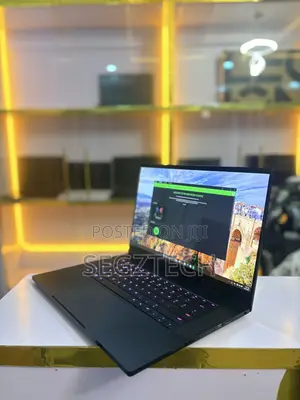 Laptop Razer Blade Advanced 32GB Intel Core I9 SSD 1T