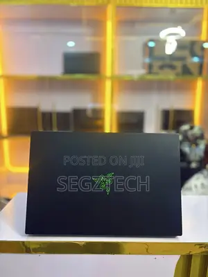 Laptop Razer Blade Advanced 32GB Intel Core I9 SSD 1T
