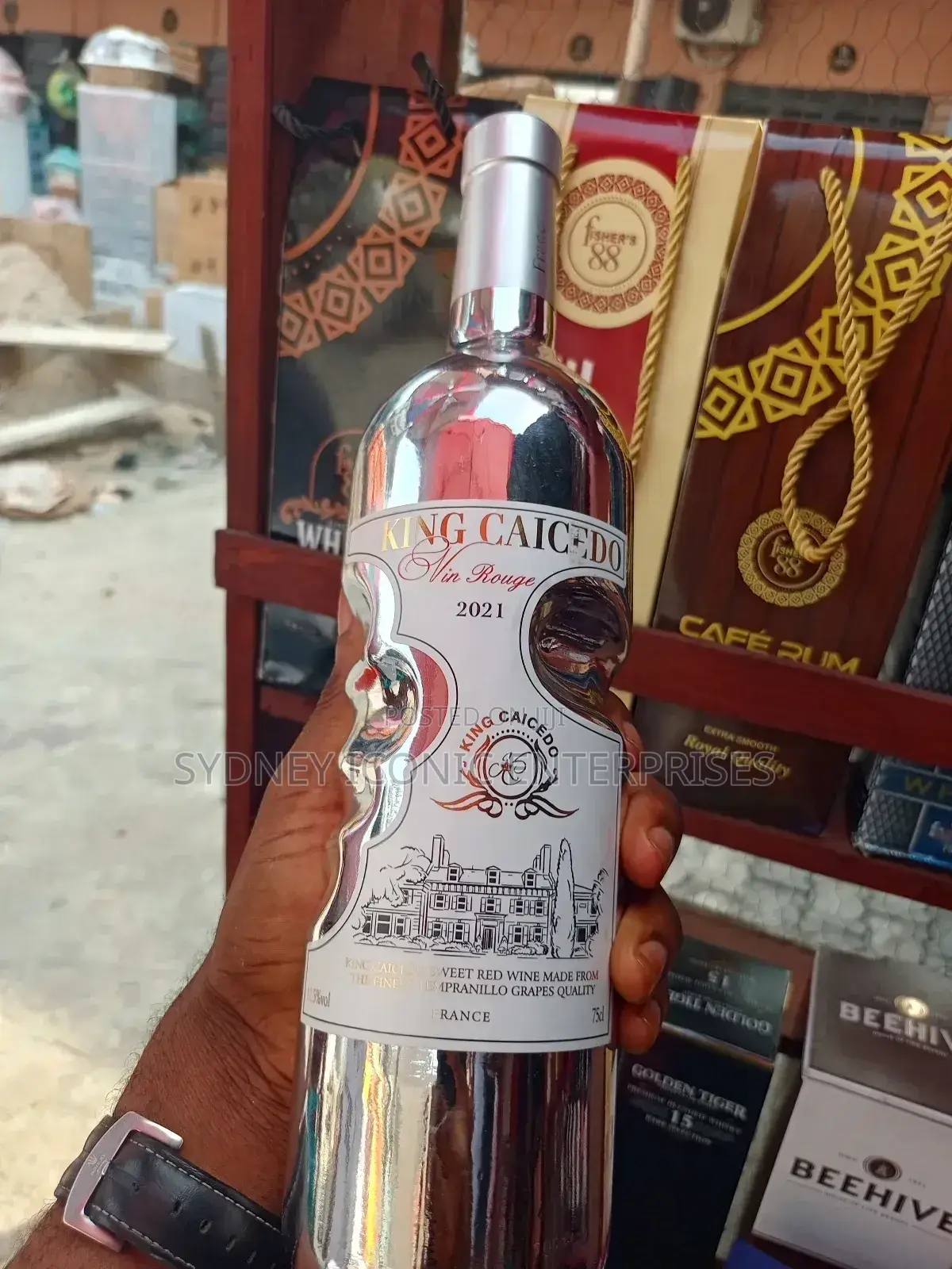 King Caicedo Vin Rouge Red Wine