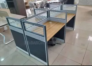 4seaters Workstations Desk /Table