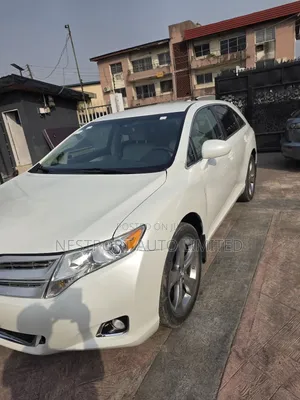 Toyota Venza V6 AWD 2012 White