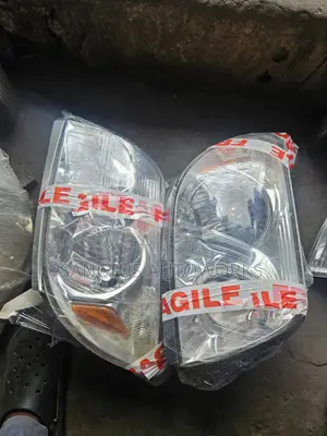 Headlight Toyota 4runner 2003-2005