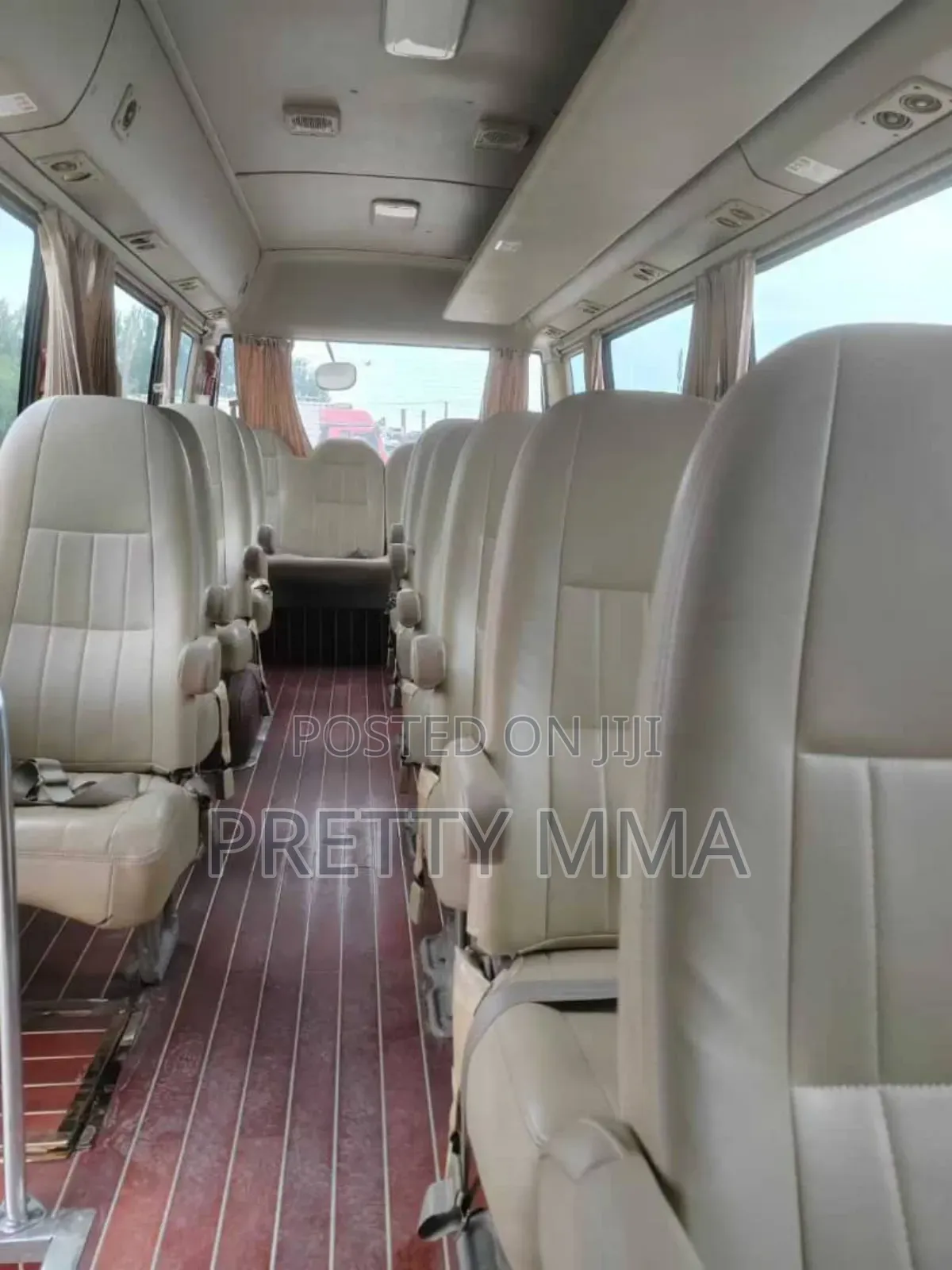 Toyota Coaster 2017 Beige