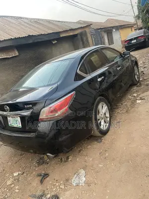 Nissan Altima 2015 Black