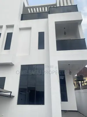 5bdrm Townhouse/Terrace in Divine, Amuwo-Odofin for sale