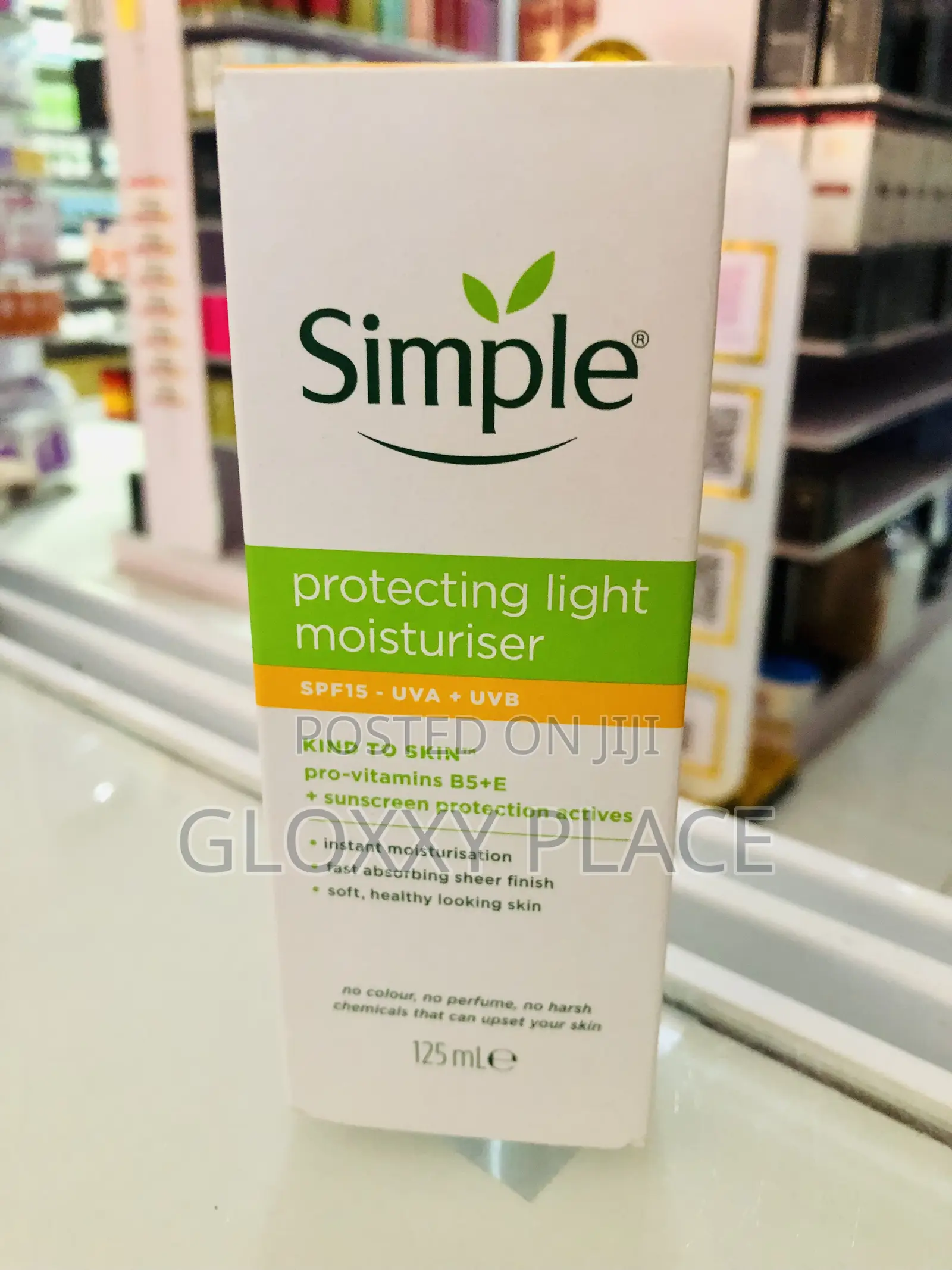 Simply Protecting Light Moisturiser SPF 15
