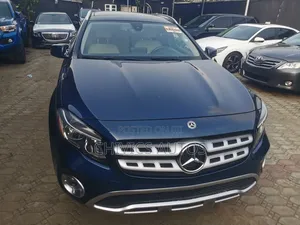 Mercedes-Benz GLA-Class 2019 Black