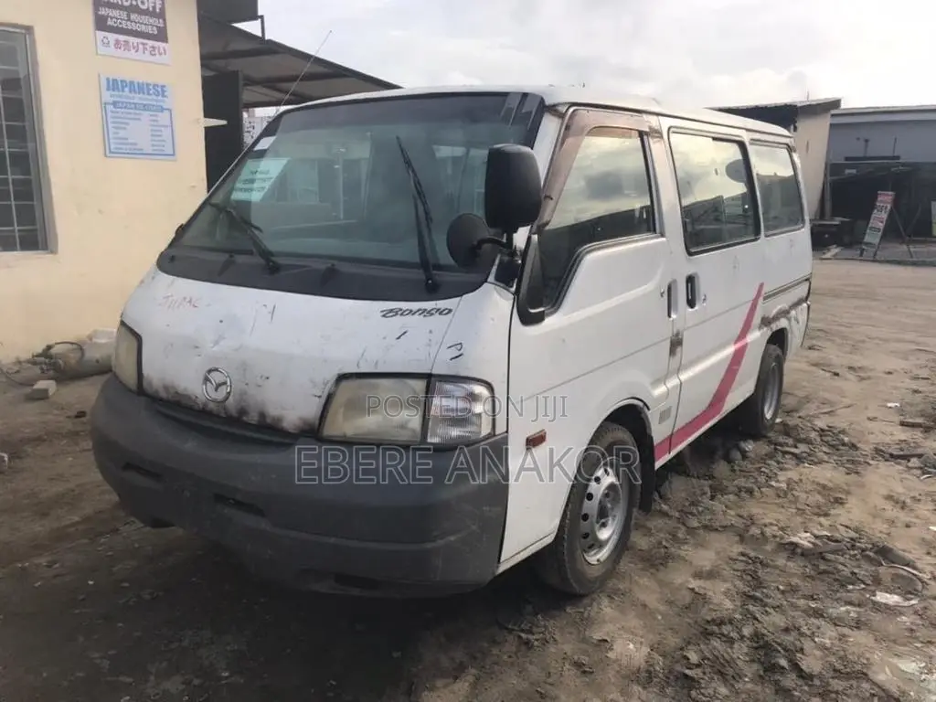 Nissan Vanette 2010 White