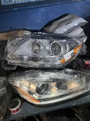 Headlamp for Ml350 2012 Model Halogen